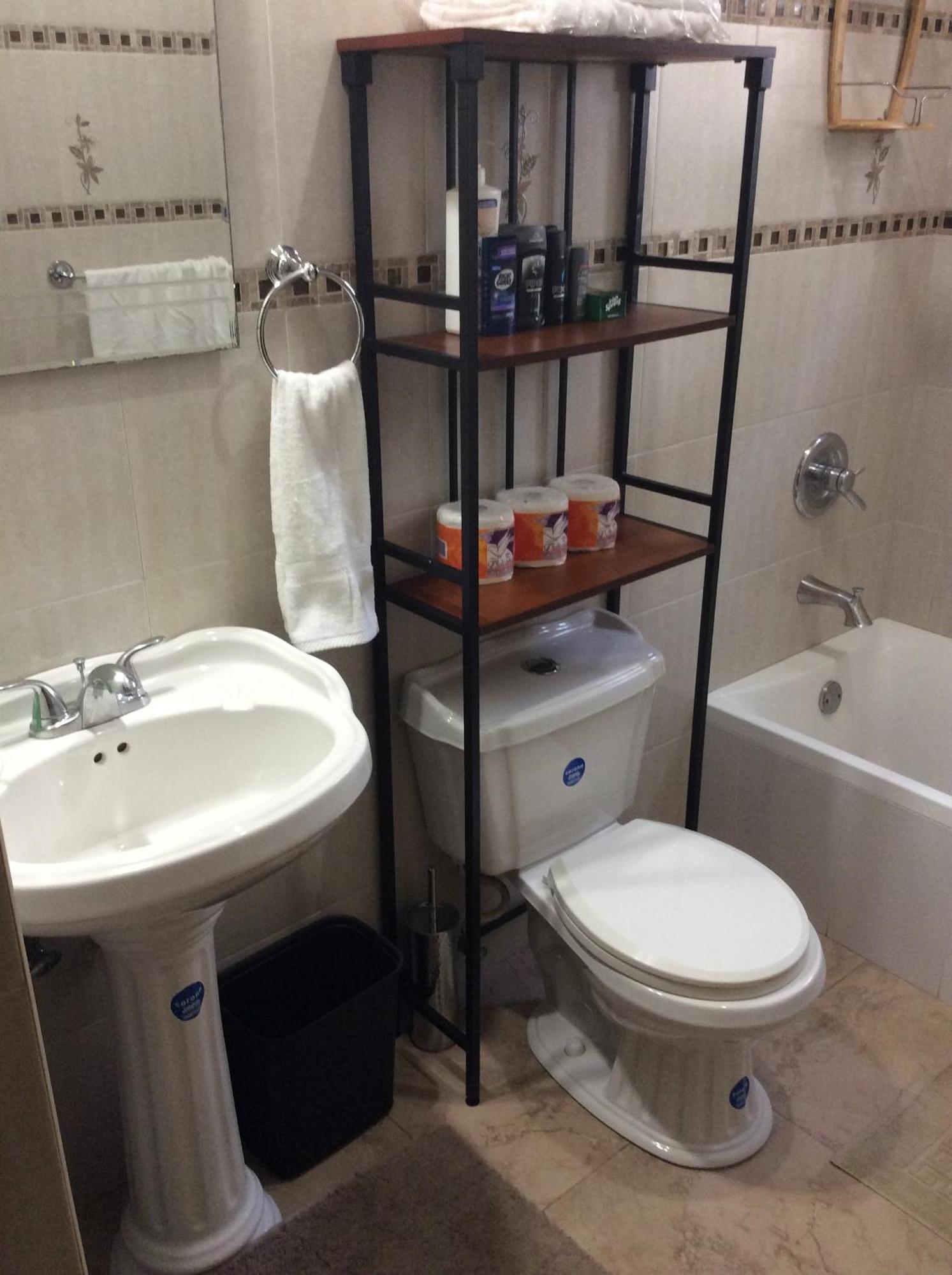 Le Quad - One Bedroom & Studio Apt - Private, Spacious & Secured Kingston Luaran gambar
