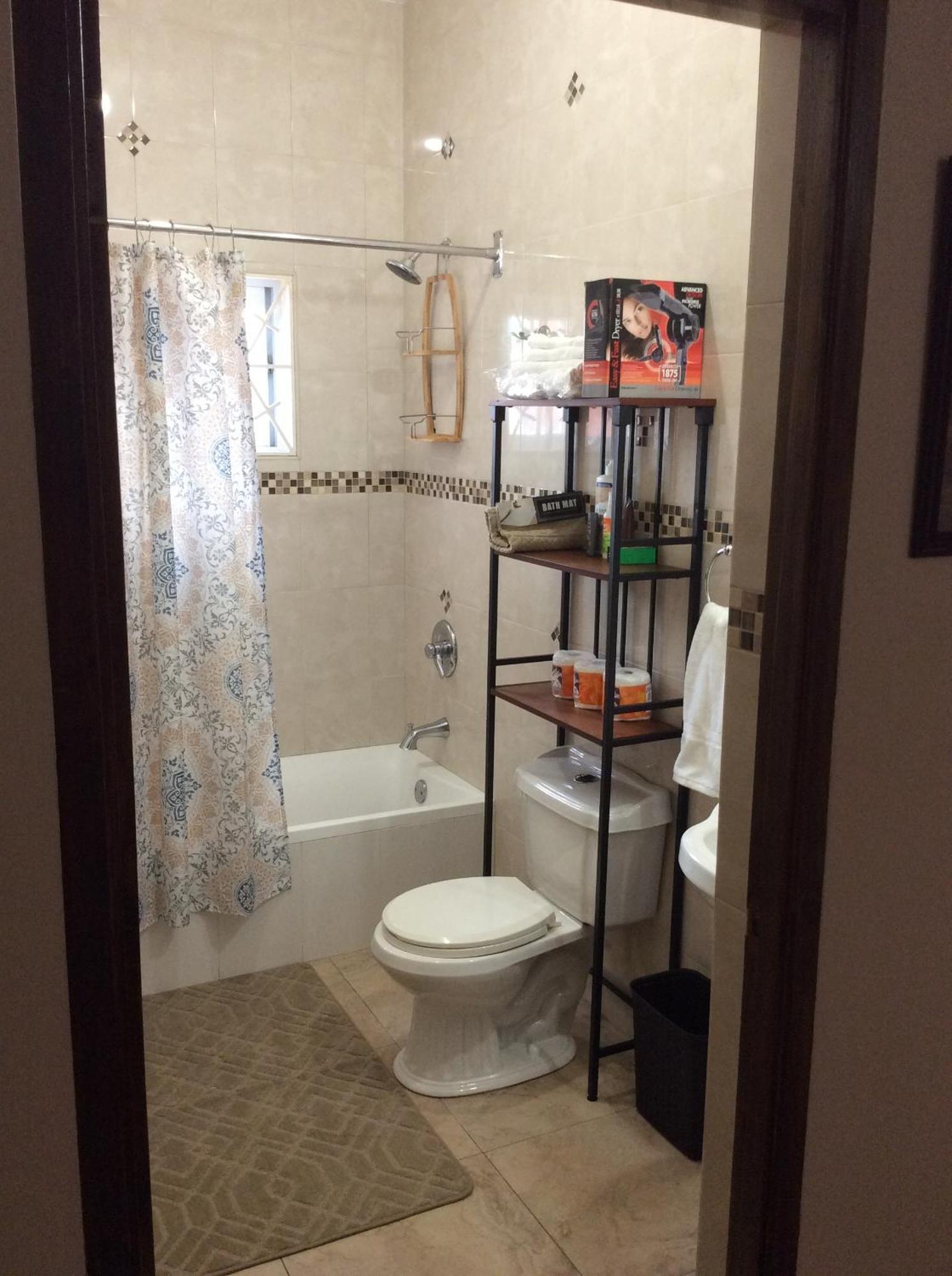 Le Quad - One Bedroom & Studio Apt - Private, Spacious & Secured Kingston Luaran gambar